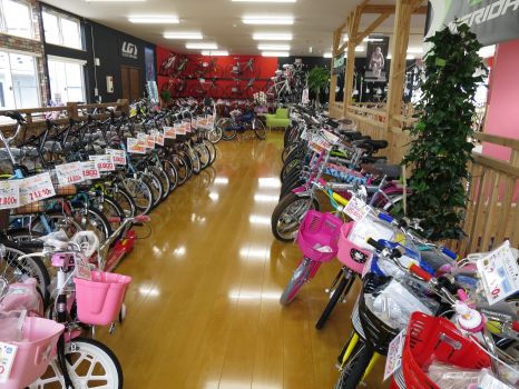 家族みんなが楽しめる自転車がいっぱい。「サイクルスペース チャリ松　盛岡南店」