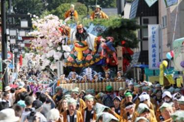 盛岡秋まつり・盛岡八幡宮の山車行事
